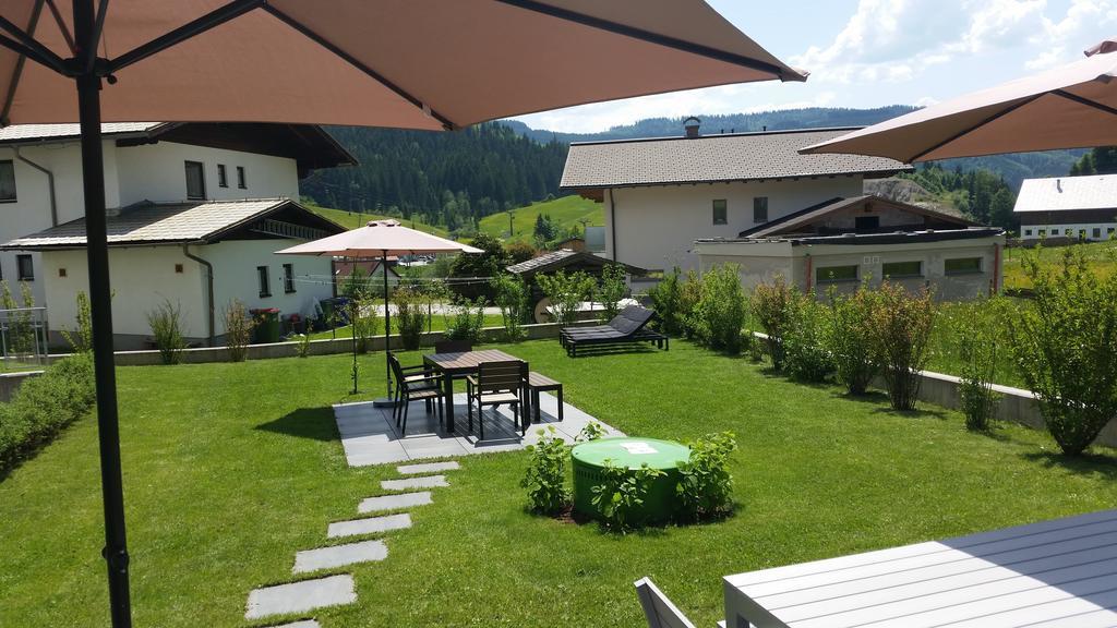 Apartment Haus Van Der Leij Rußbach am Paß Gschütt Exteriör bild