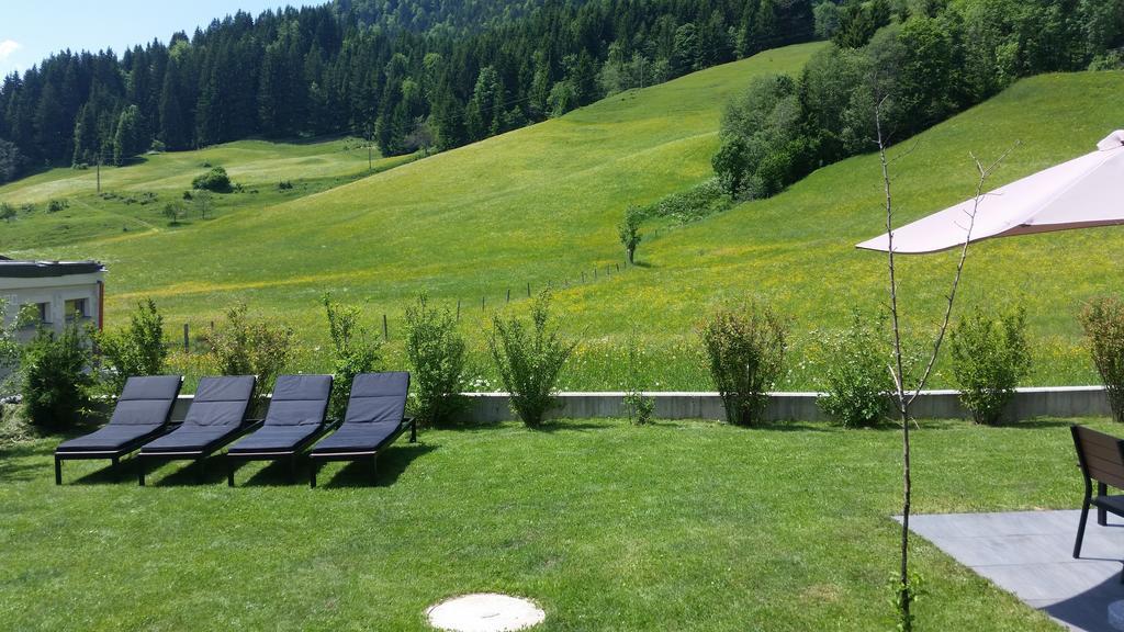 Apartment Haus Van Der Leij Rußbach am Paß Gschütt Exteriör bild